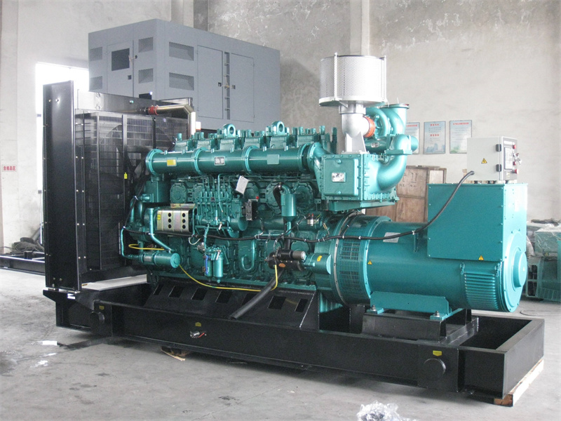 江油200KW 柴油发电机的油耗是多少？